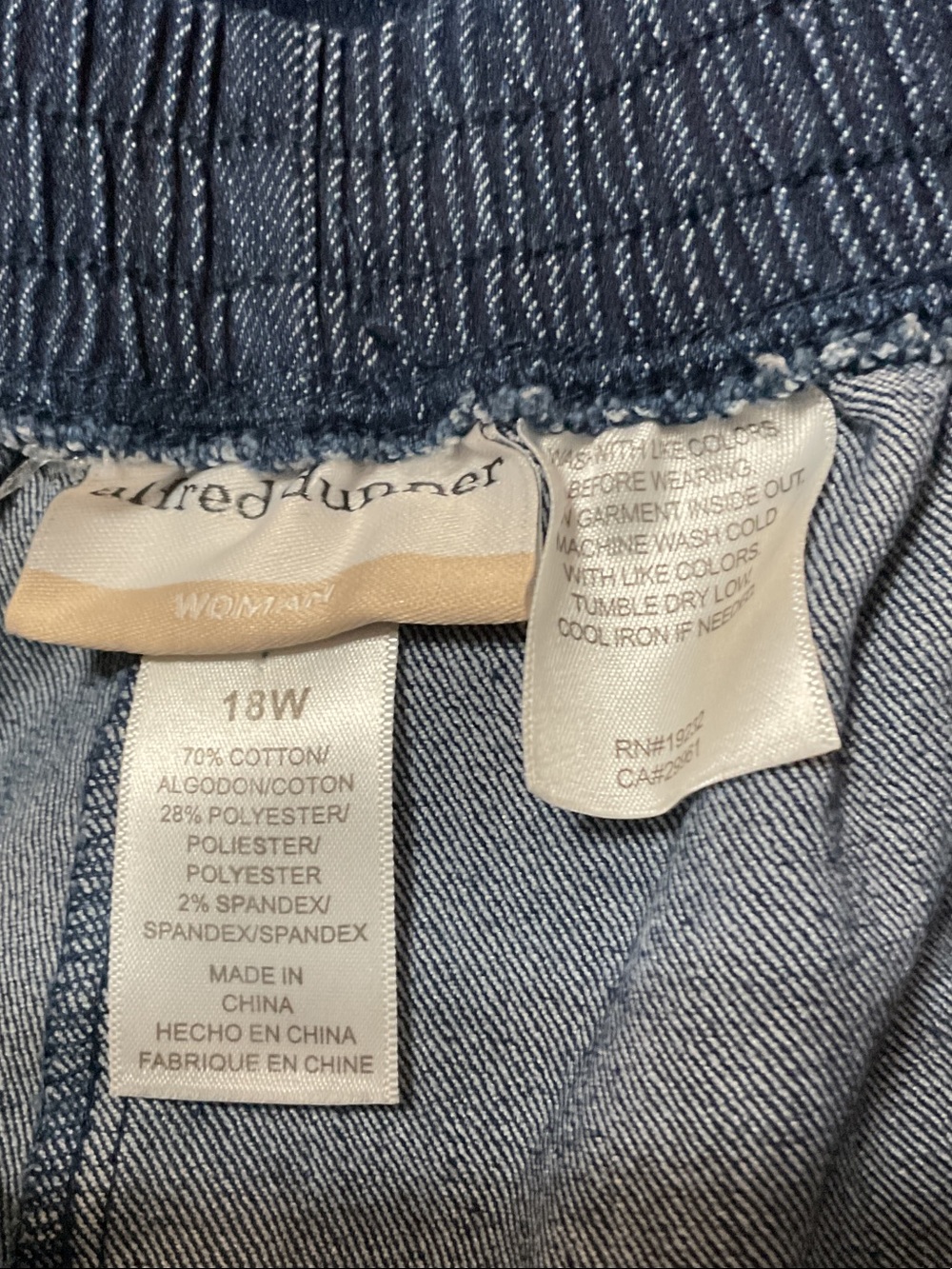 Alfred Dunner Navy Blue Women’s Jeans size 18W - Picture 3 of 3